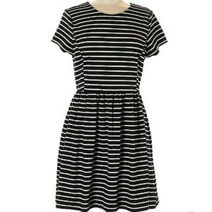 Adorable black striped dress!!!❤❤❤